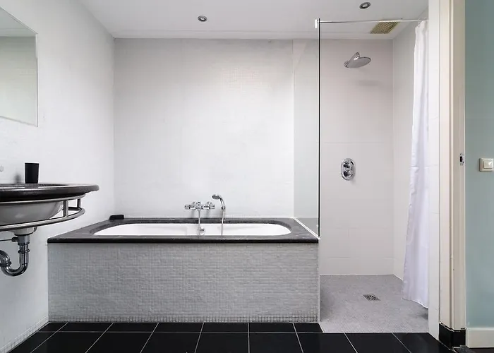 Marnix360apartments Appart hôtel 3*