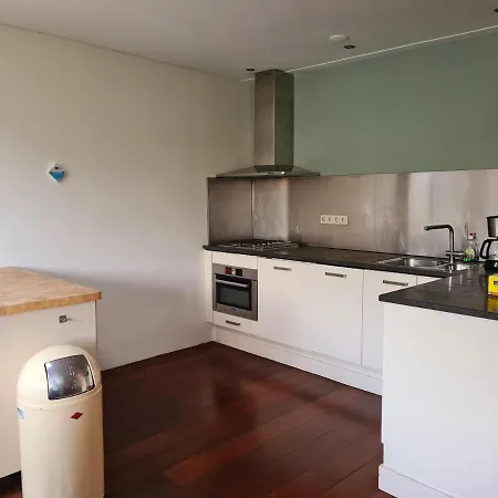 מלון דירות Marnix360apartments 3*